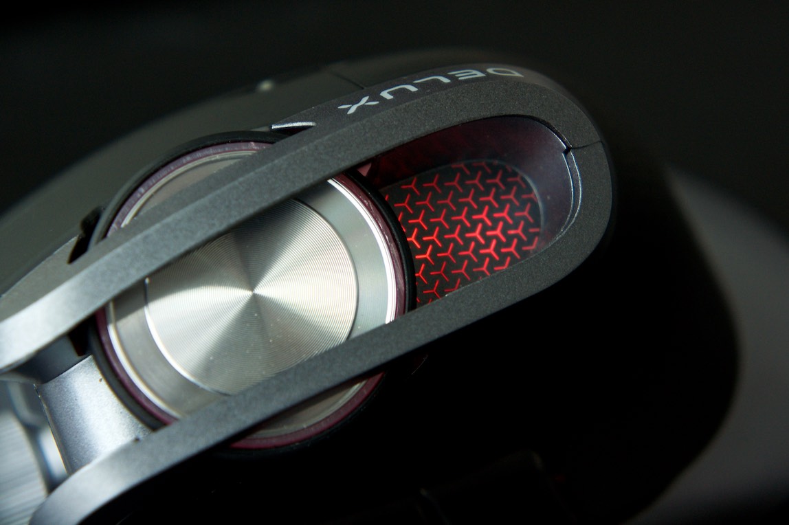 远离鼠标手，不妨试试用垂直鼠标吧！