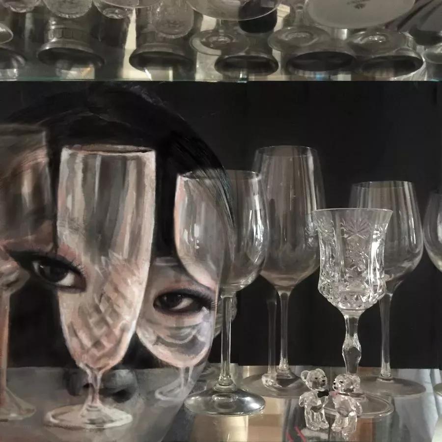 她在画画,神奇的视觉错觉画画