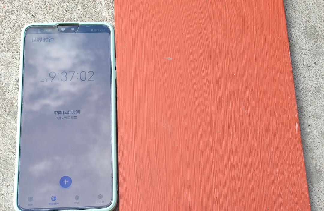 滴水不漏的建筑“雨衣”∣吉美帮红橡胶屋面外露专用防水评测