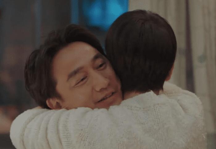 小孩看到大人亲昵该怎么办,小孩看到大人亲昵怎么引导