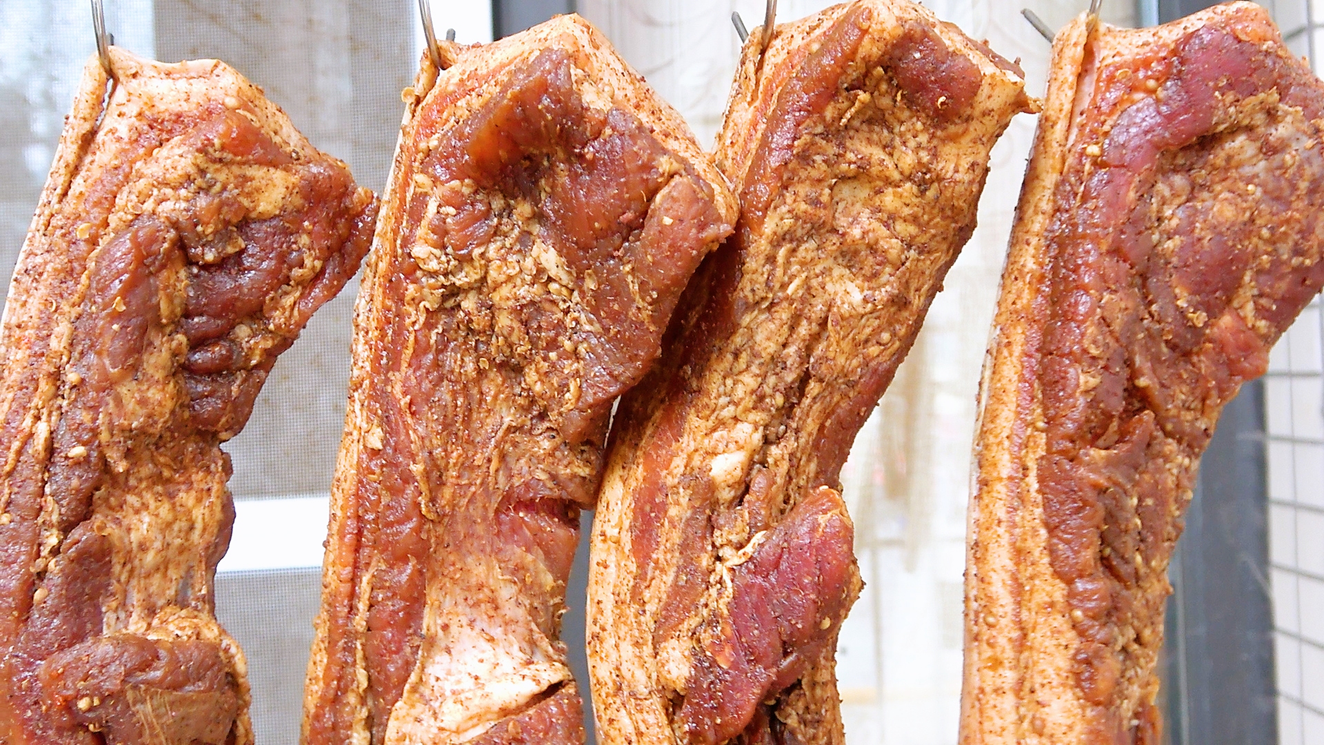 腌10斤四川腊肉放多少盐？30年比例配方告诉你，好吃不长霉