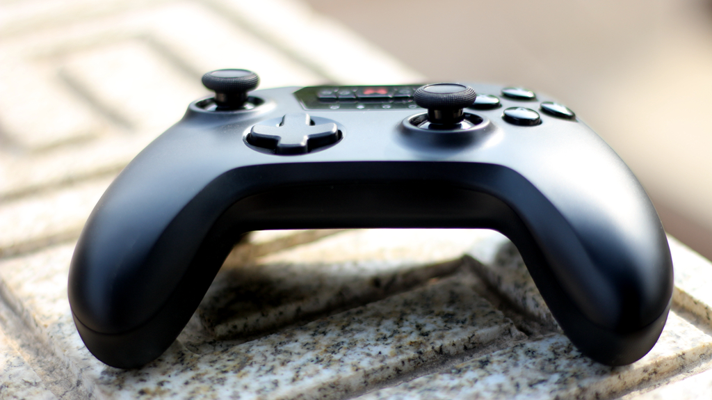 沉浸式游戏体验原视频,北通手柄斯巴达2测评