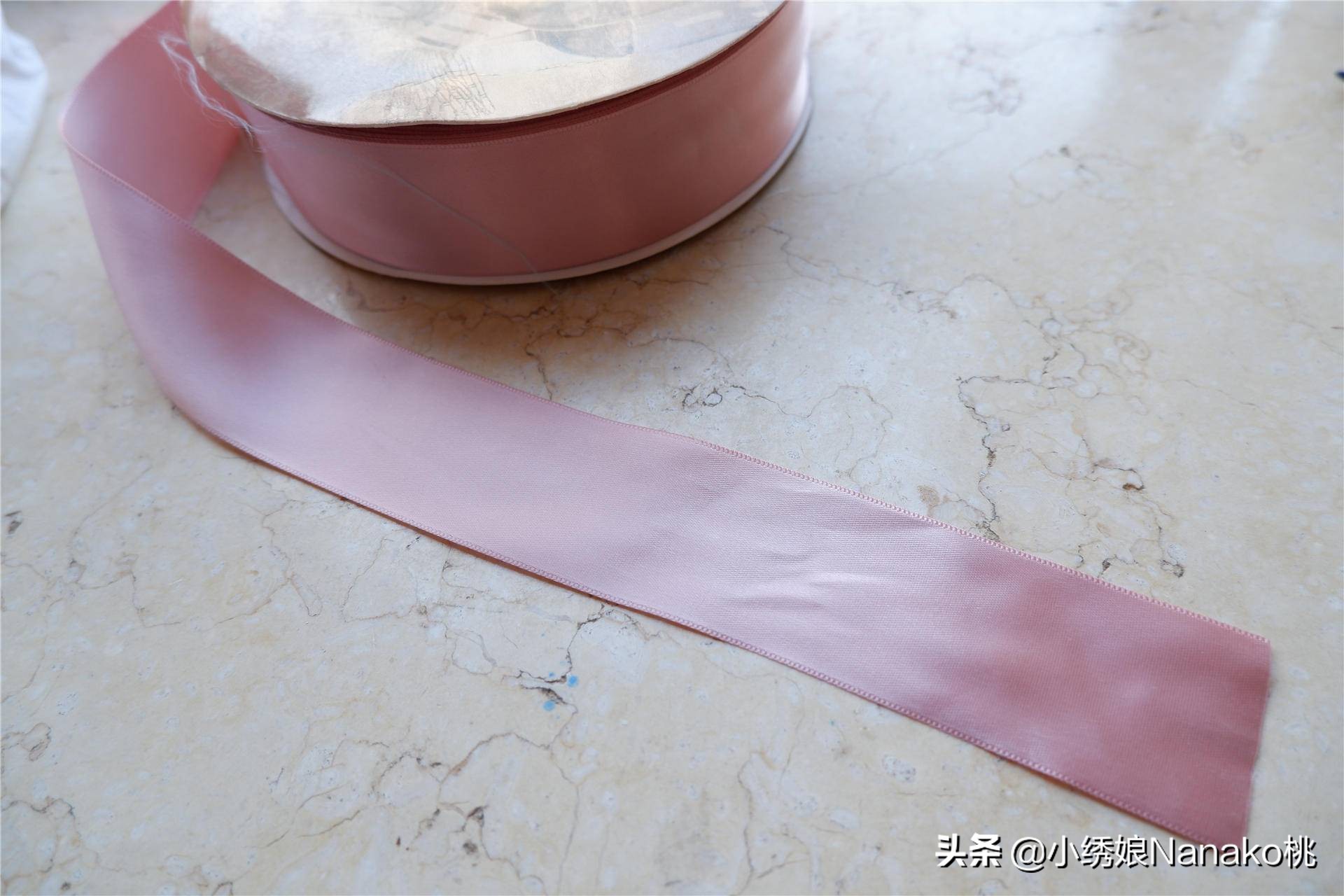 蝴蝶结丝带花制作图解,怎么做丝带花结最简单又漂亮