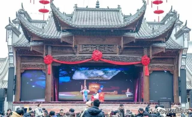 建业樱桃沟足球小镇,郑州樱桃沟建业足球小镇要门票吗