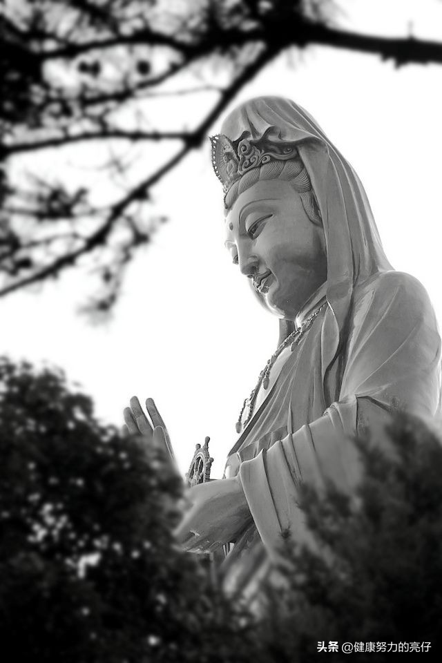 普陀山观音菩萨成道地方,普陀山菩萨修行的传说