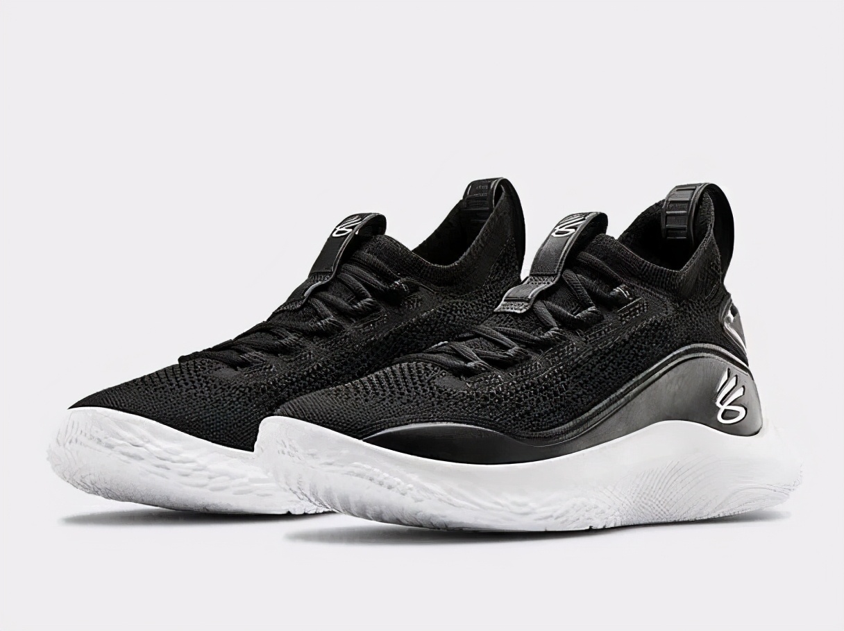 实战新语|高挂在湖人主场的24号球衣，飘向篮球的最高殿堂