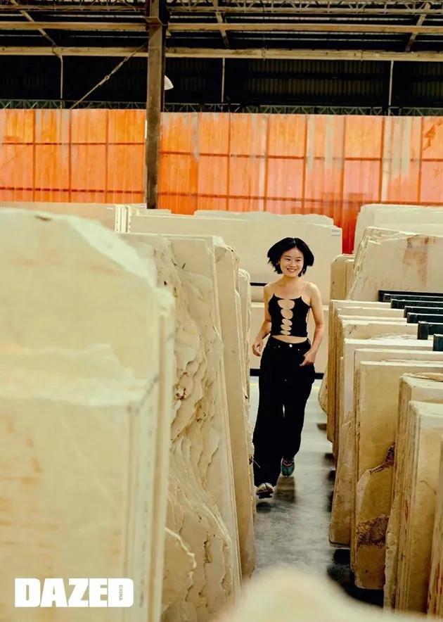 周睿：本科清华美院硕士帕森斯；首位入围LVMH决赛的中国设计师