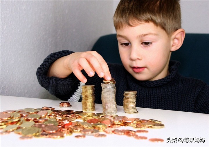 孩子“偷”爸妈钱买零食，比揍一顿效果更好的3个方法，您知道吗
