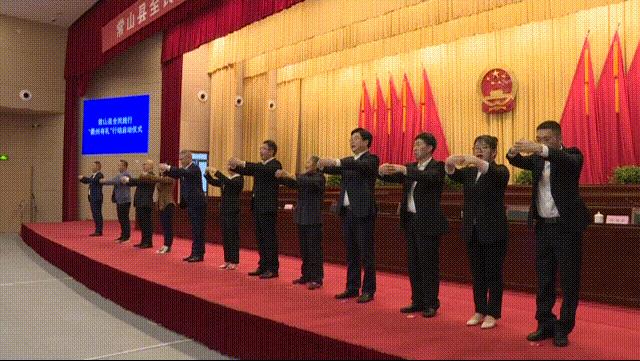 疫情期间不握手相互作揖行礼,疫情期间还是不要握手比较好