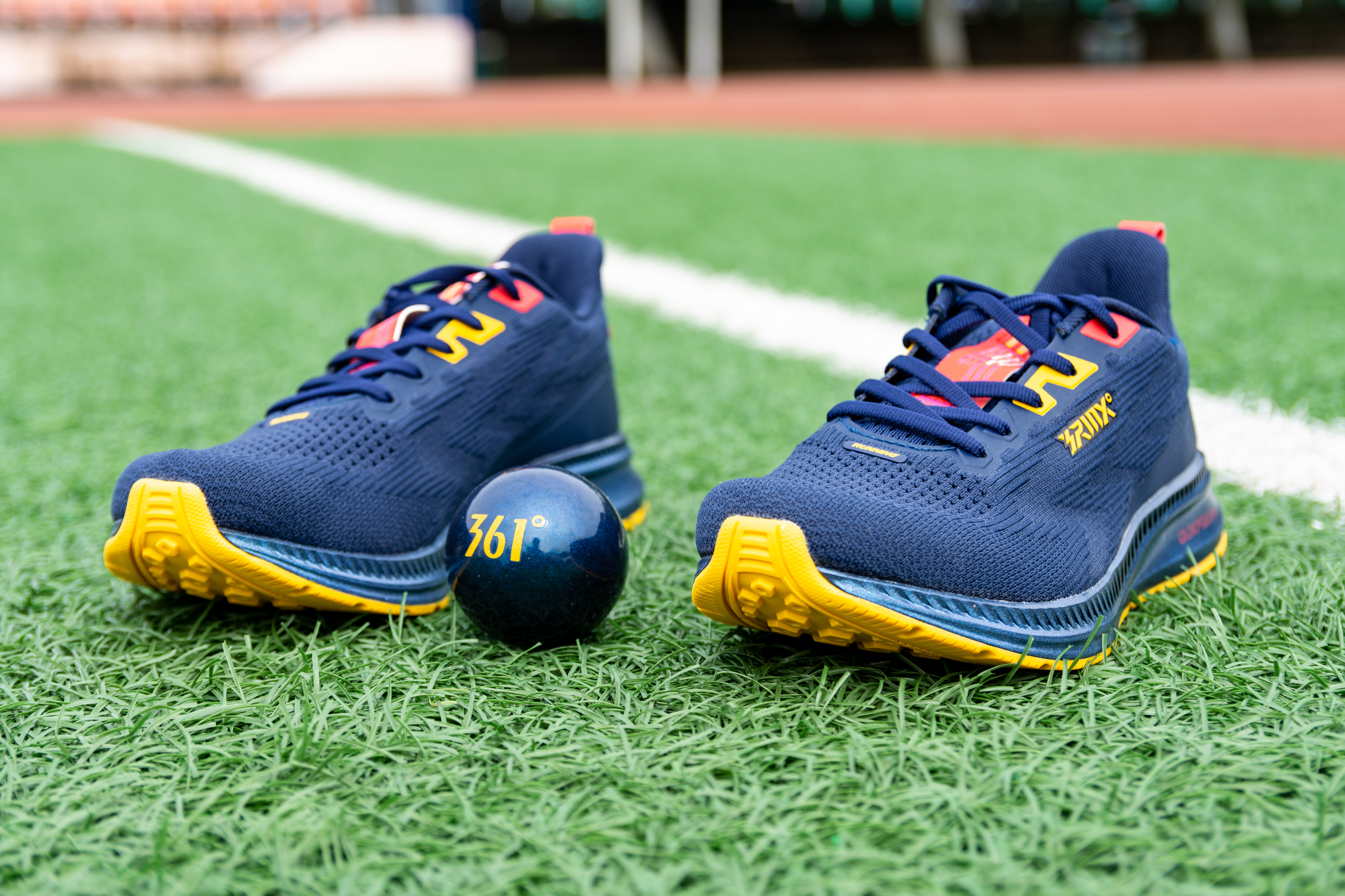 跑鞋硬弹脚感,跑鞋黑科技鞋名