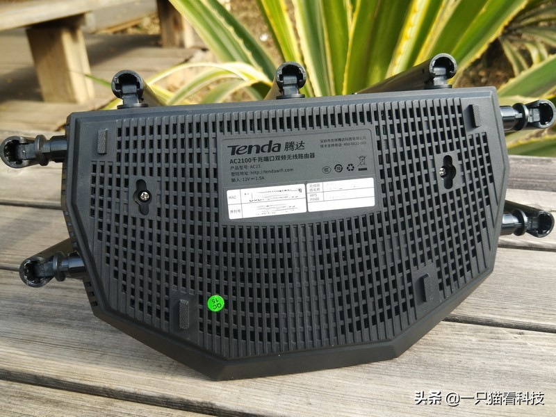 腾达ac23路由器2100兆,redmiac2100和腾达ac23哪个好