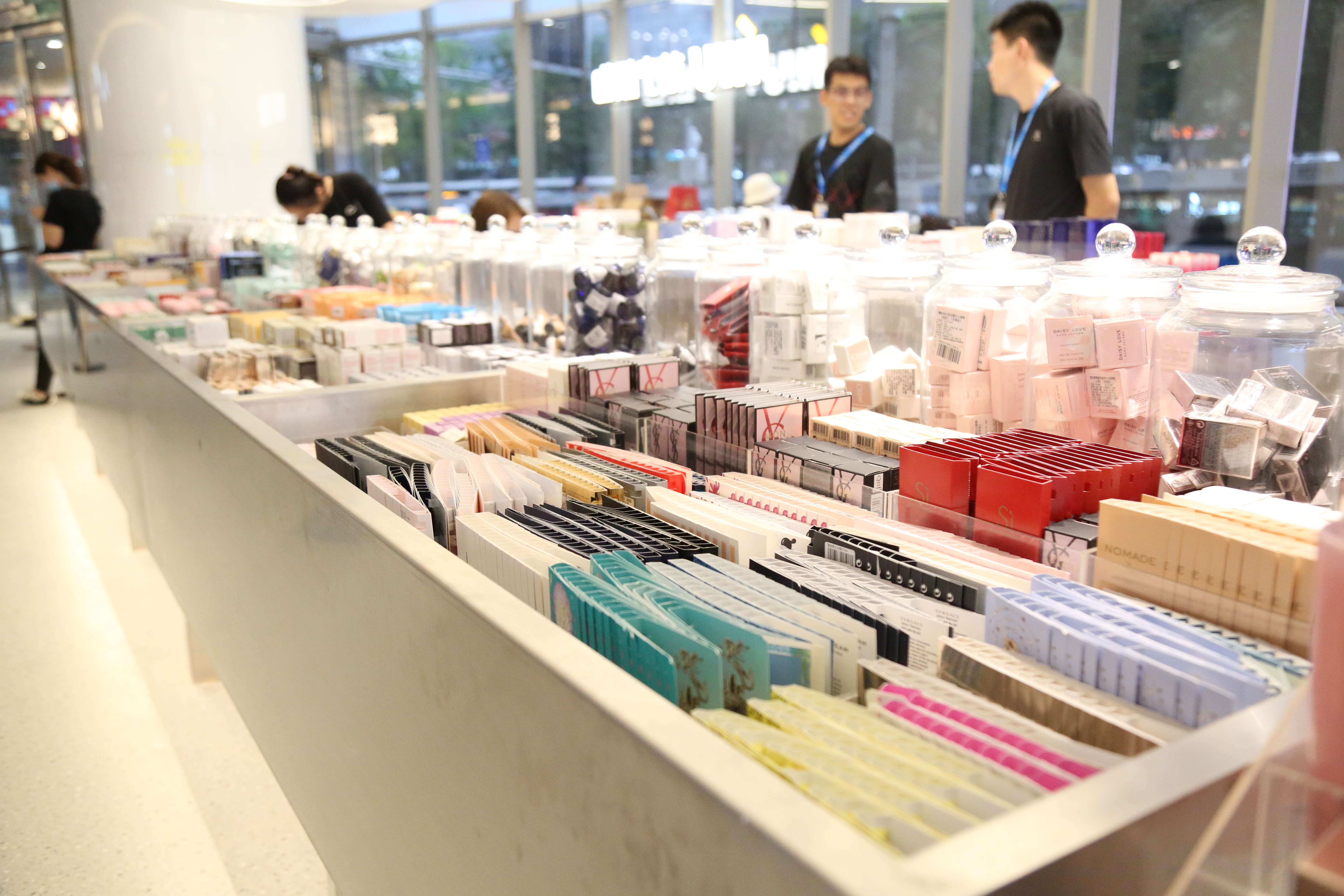 苏宁易购店现状,苏宁易购现状视频