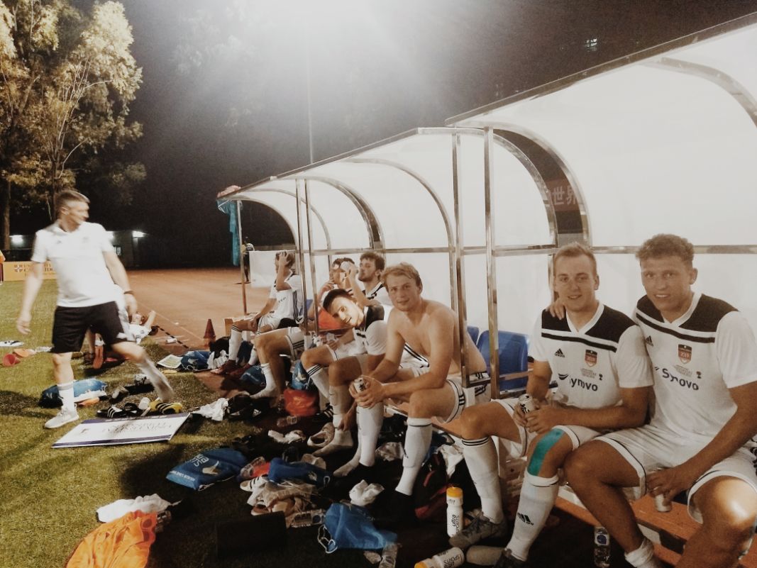 2019世界名校足球赛现场采访