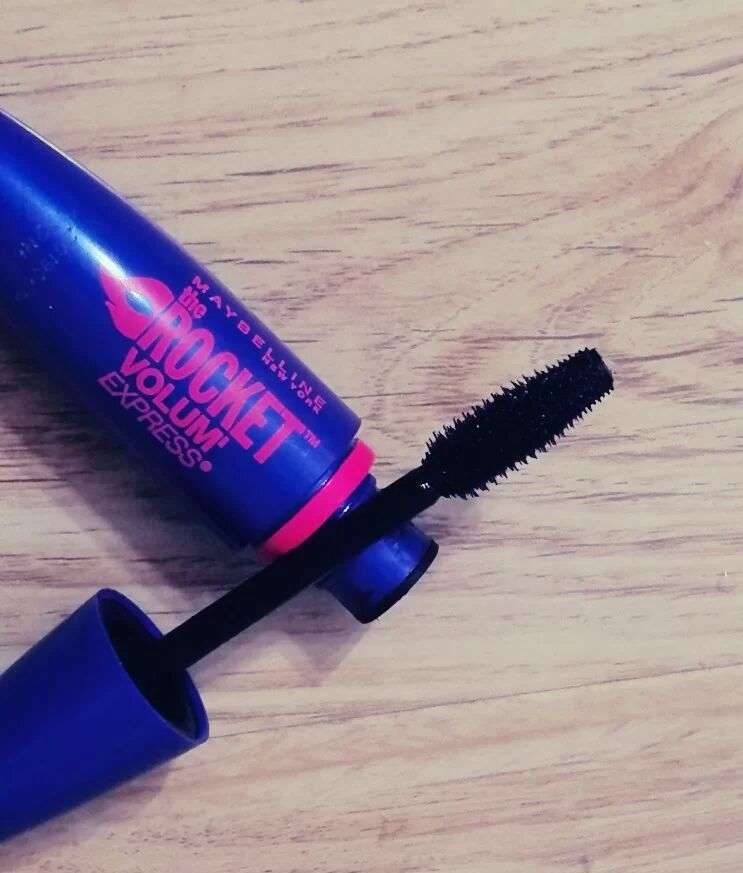 哪种牌子的睫毛膏好用又自然,哪一款睫毛膏好用又持久