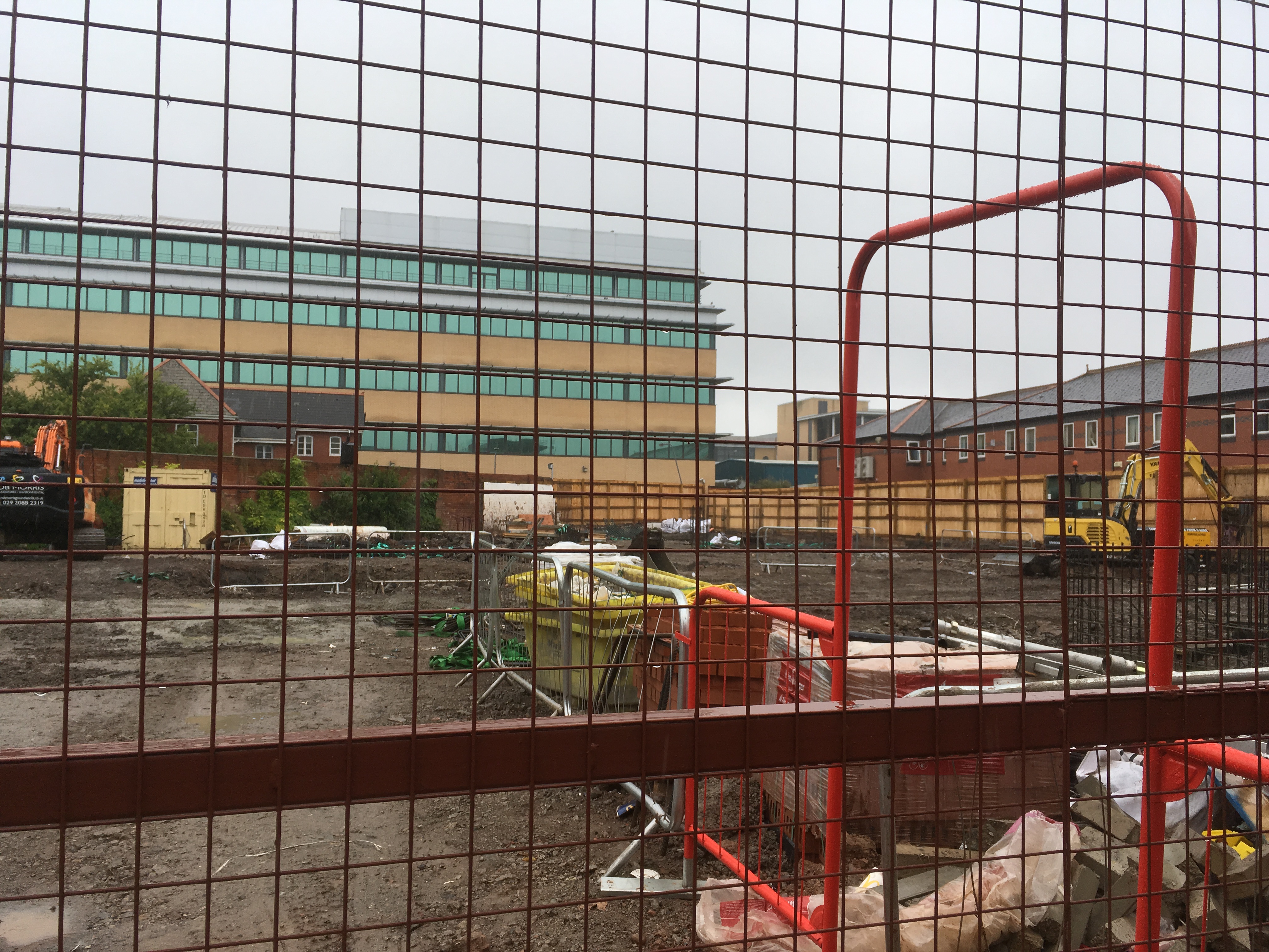 万水千山遇见你,万水千山与你相遇dj