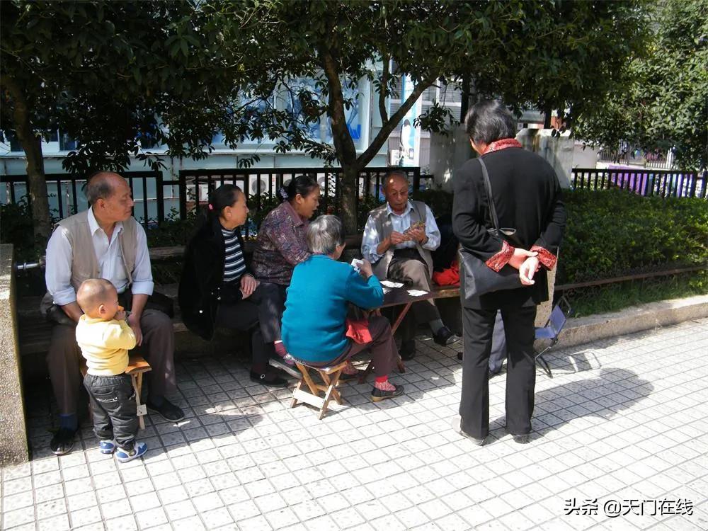 你以为的天门现实中的天门,天门是个怎样的城市