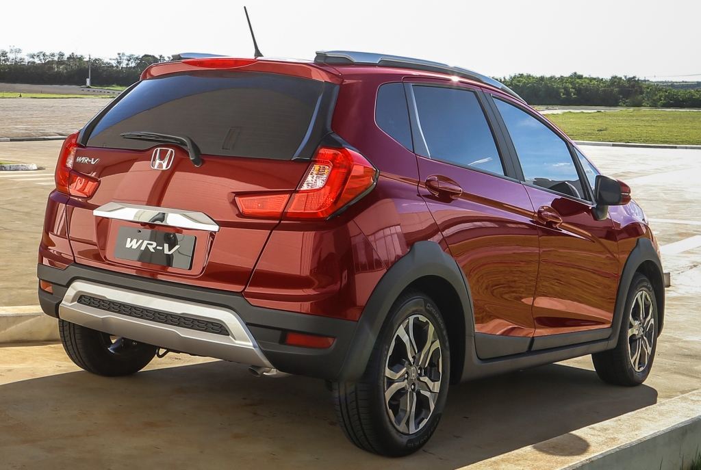 本田2023缤智和飞度哪个更值得买,缤智1.5跟飞度1.5一样的发动机吗