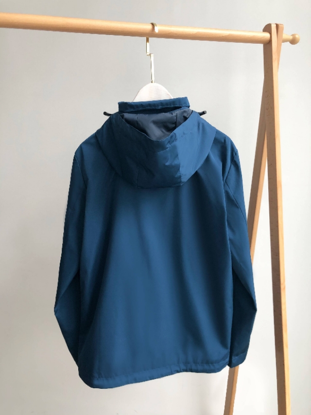 GORE-TEX面料美国戈尔公司生产轻、薄、坚固、耐用