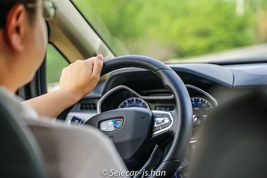 吉利远景x32021款,新款远景x3最新试驾