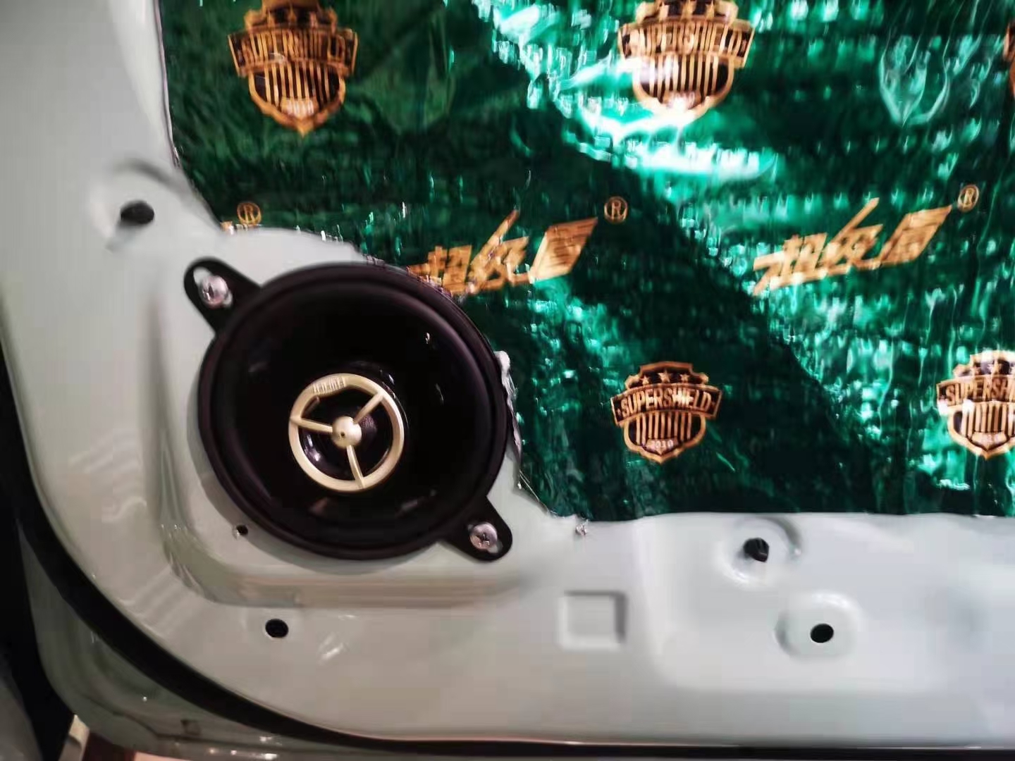 五菱mini马卡龙音响改装效果,五菱mini马卡龙音响怎么拆