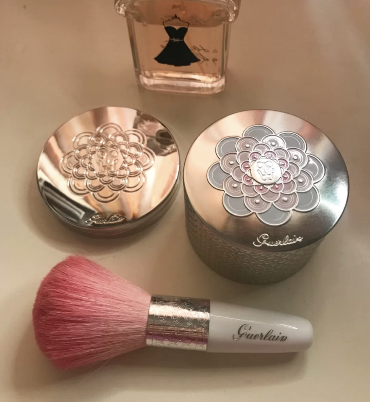 阿玛尼迪奥纪梵希哪个遮瑕好,很火的国货彩妆