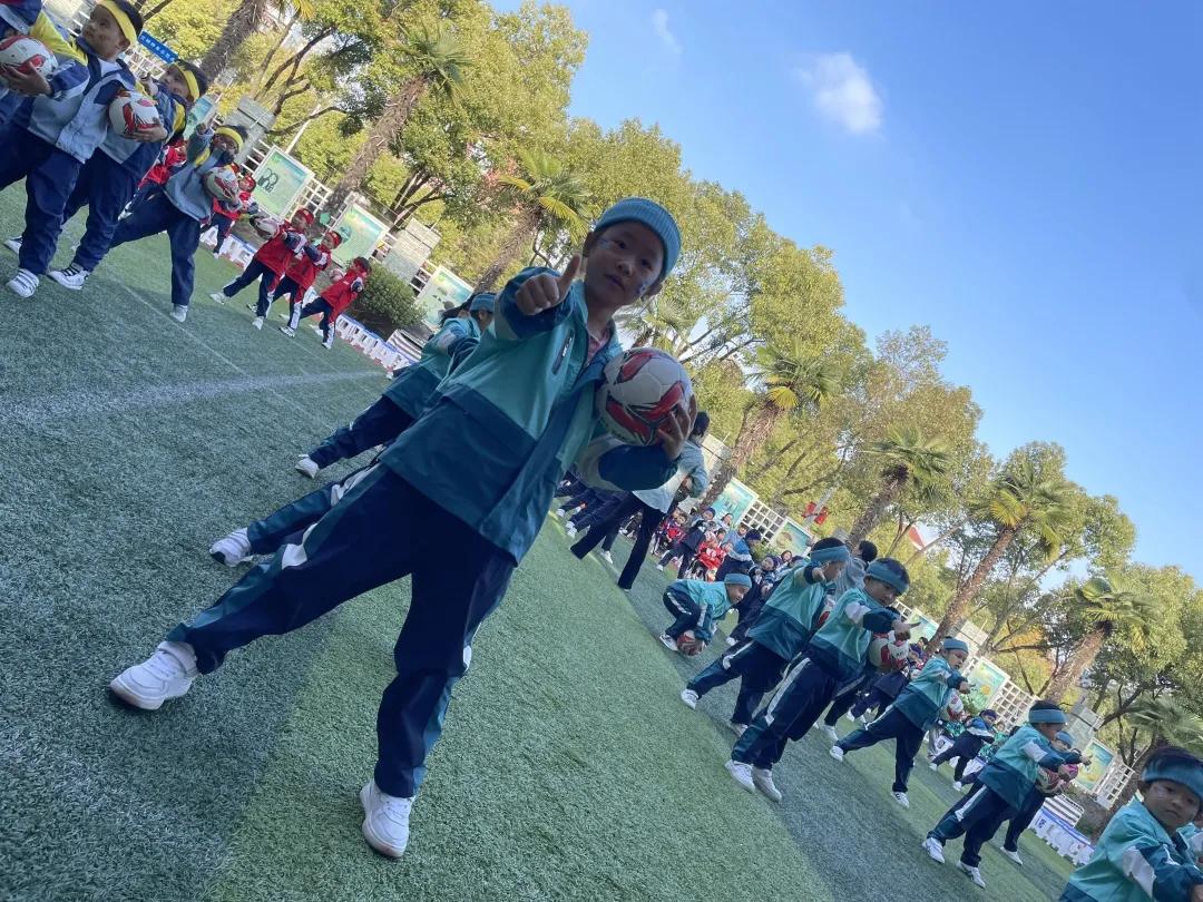 南京市浦口区凤凰幼儿园:快意奔跑“足”够精彩,点燃幼儿足球梦