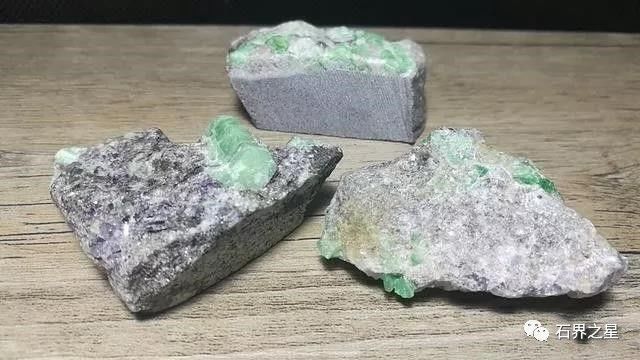 各种矿石原石在自然界的样子,常见的矿石原石有哪些