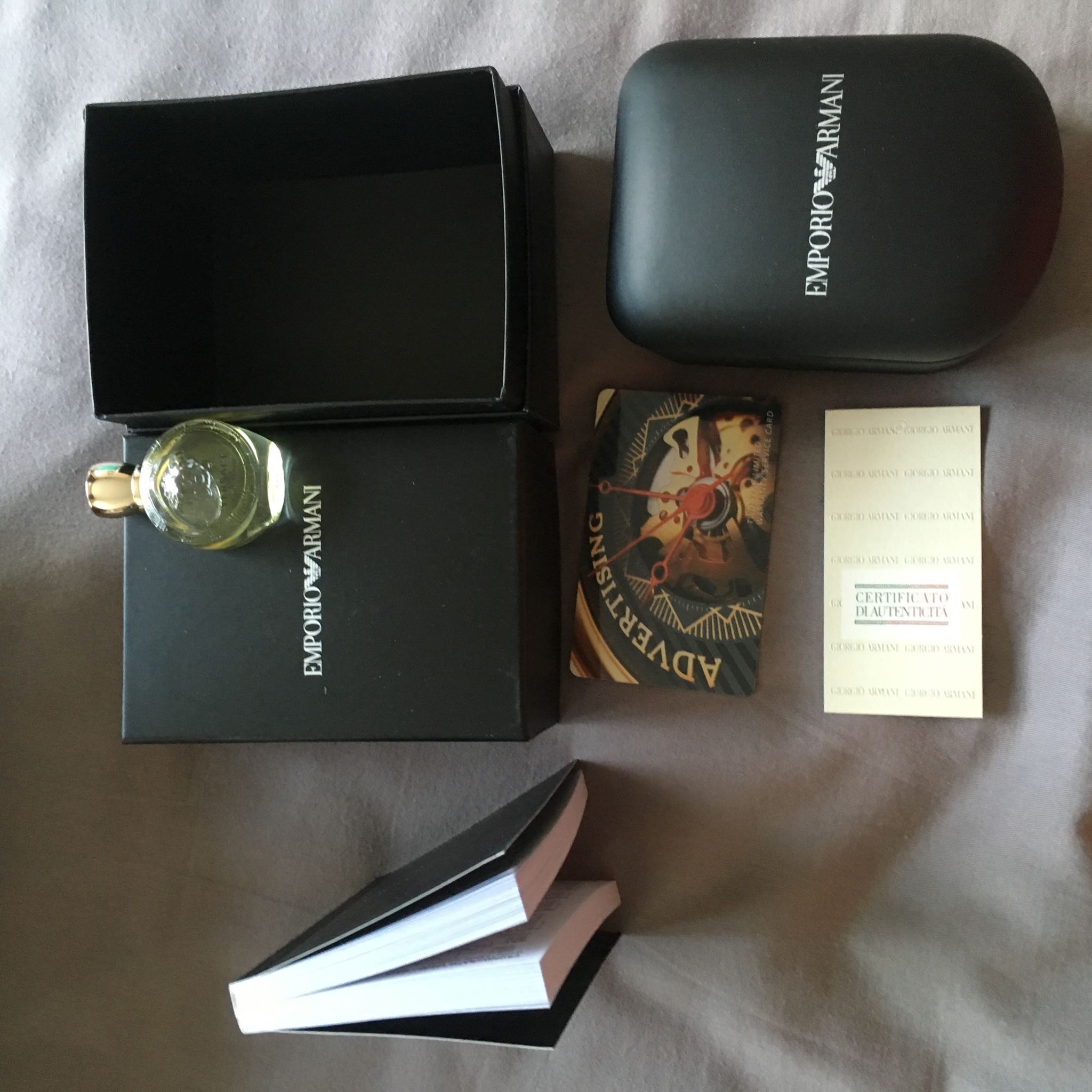 阿玛尼女士手表官方表带,阿玛尼手表怎么样