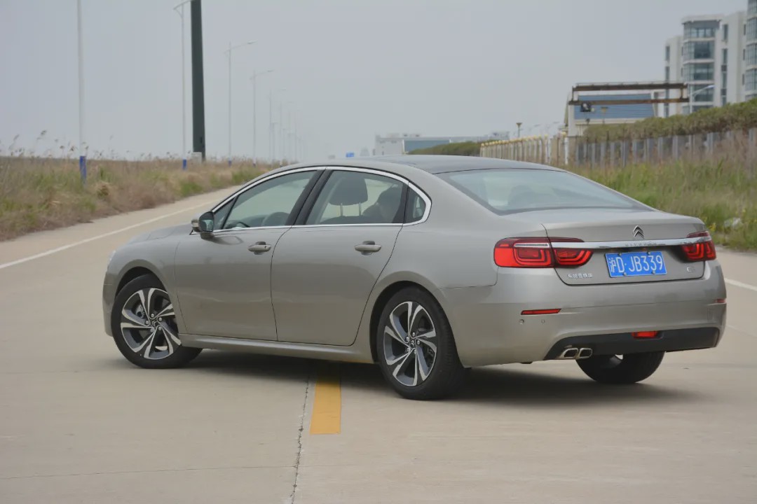 为什么很多人最后还是选择燃油车,为什么都买雪铁龙c6