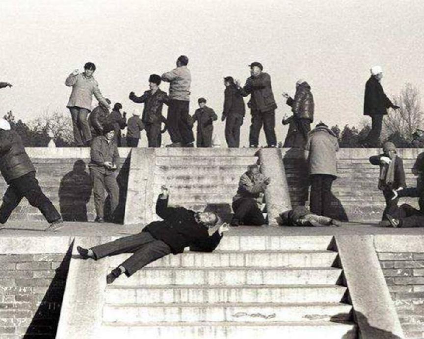 山东现代“武则天”晁正坤：登基称帝建内阁，女帝后宫有4名男宠