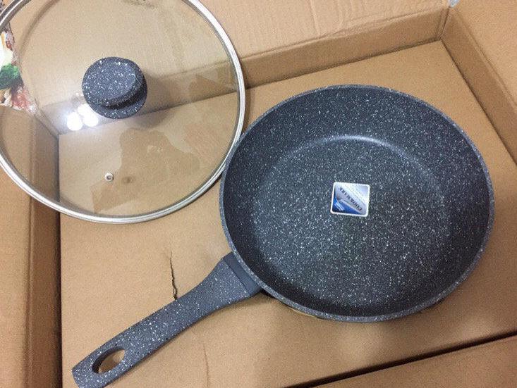 买什么锅炒菜不粘锅好用呢,家用炒菜不粘锅推荐哪种