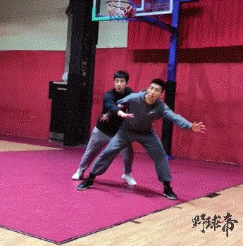 卡位小技巧！让你轻松接到球！