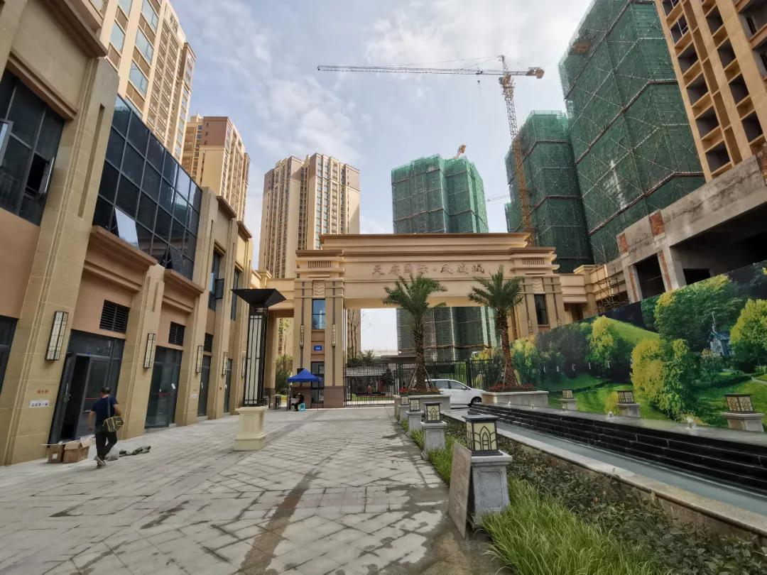 都江堰近10年房价变化,都江堰最大在售带花园的房子