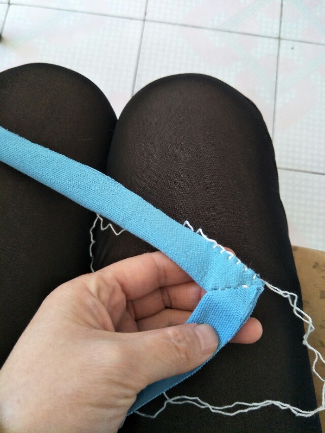 一拆二剪三缝,儿子校服变小背心