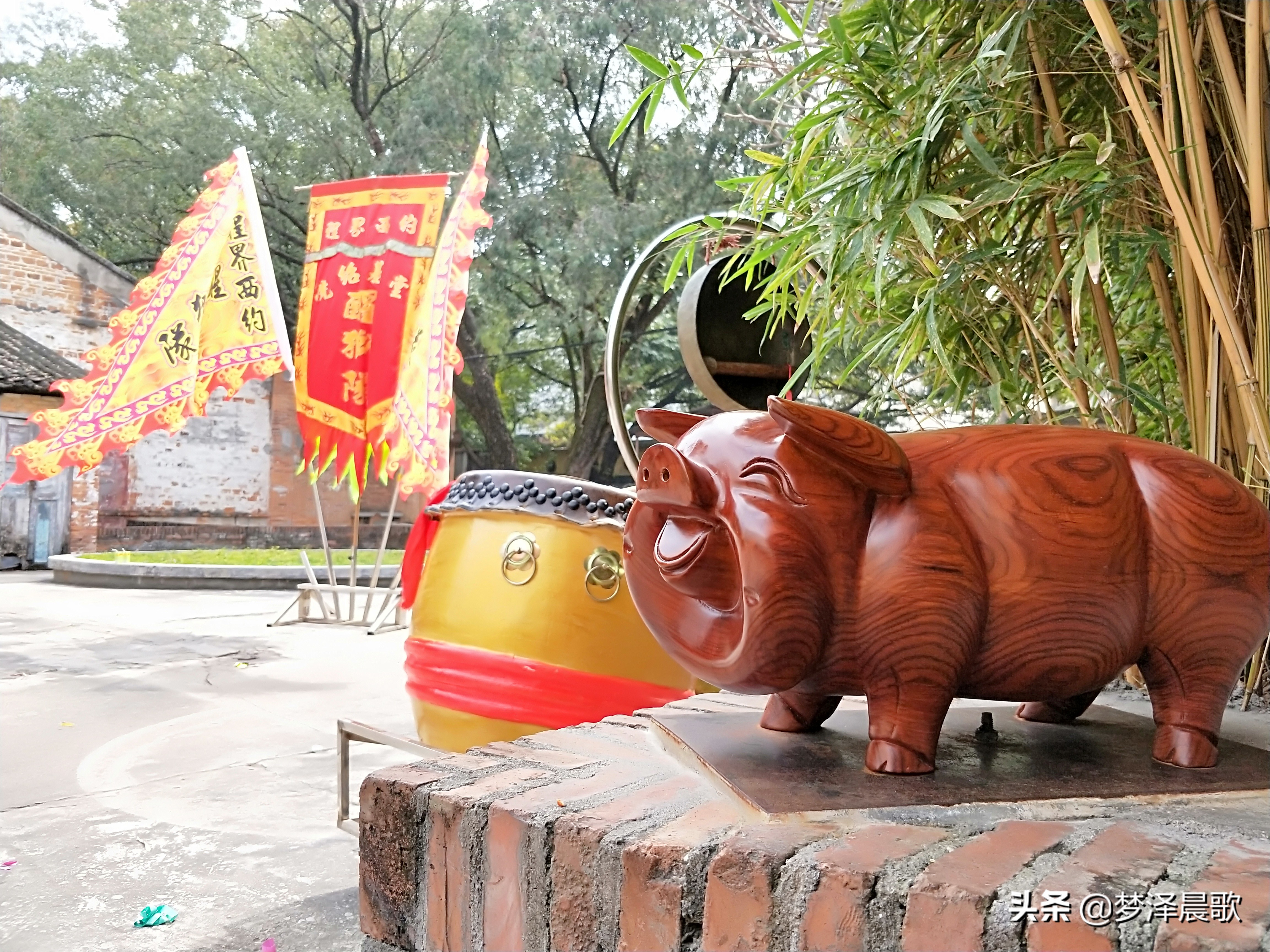 猪年喜庆舞蹈,猪年大吉喜气洋洋广场舞