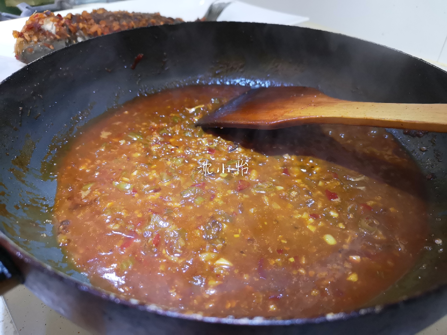 怎么煎鱼不粘锅不掉皮简单,煎鱼怎么煎不粘锅不掉皮窍门