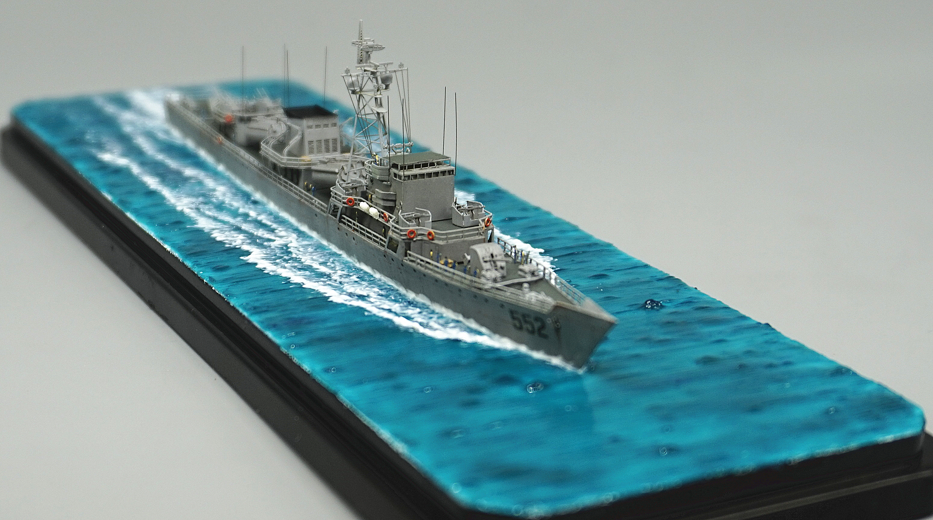 「手工船模」1/700宜宾号导弹护卫舰制作小记