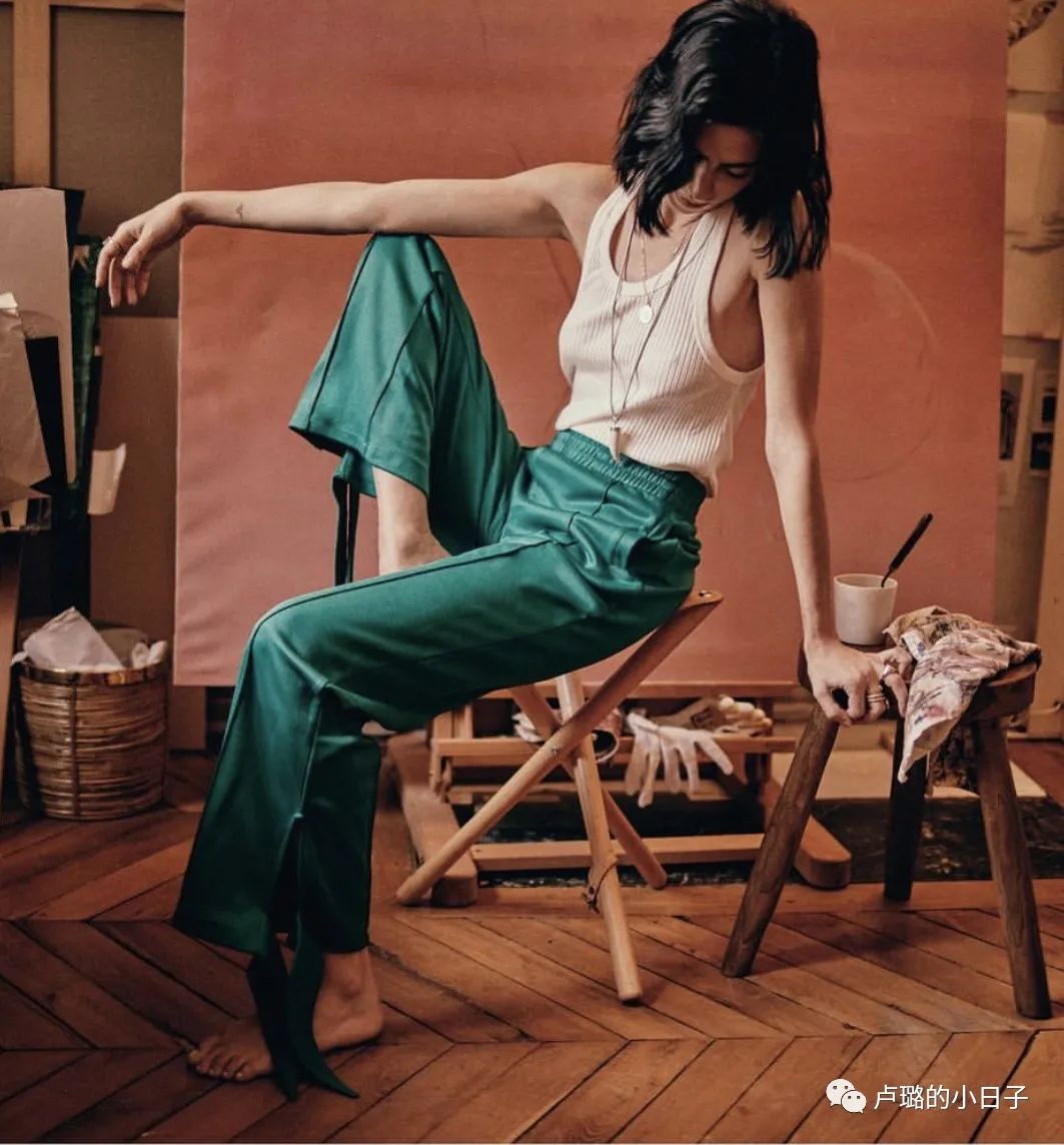 法国女性必买的衣服,真正时髦的巴黎女人到底在穿什么