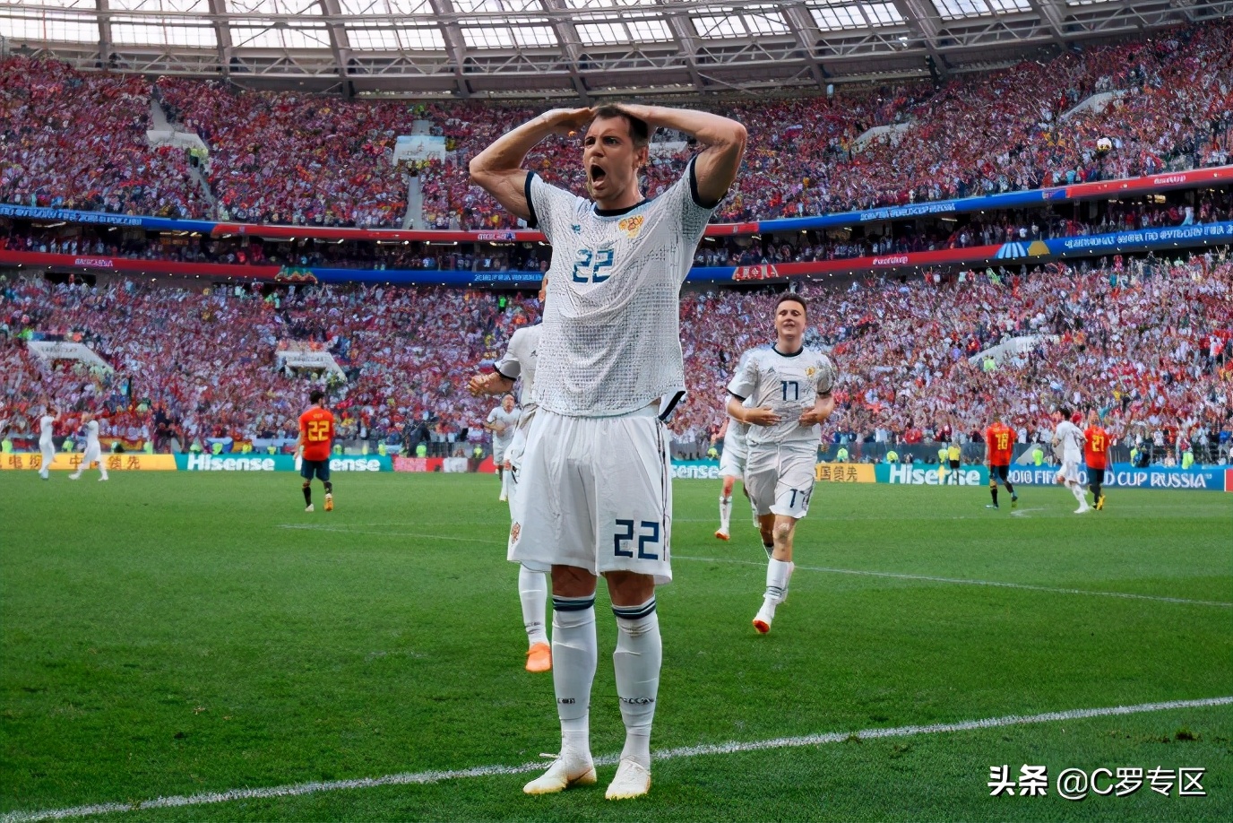 俄罗斯男足队长不雅视频被曝，国家队遭遗弃，媒体挖出黑历史