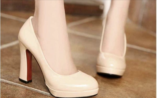 生活小妙招皮鞋有划痕,男士皮鞋脚后跟磨脚