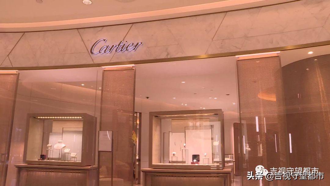 花一万五买金项链掉色了,花一万买的黄金一个月掉色