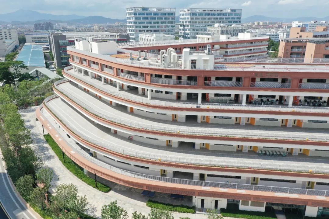 深圳坪山同心源外国语学校,深圳坪山外国语学校图片