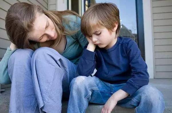 宝宝上厕所如厕训练,宝宝上厕所有什么预兆