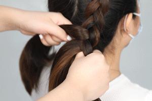 不要再披头散发了减龄高马尾教程,别披头散发啦这款美发1分钟搞定