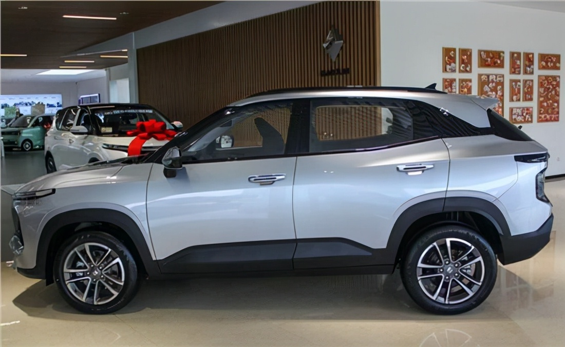 宝骏rs-3新年能卖多少辆,新宝骏rs-3最低价格