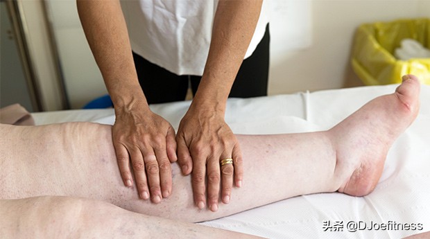 脚踝外侧肿最快的恢复办法,脚踝肿有什么感觉