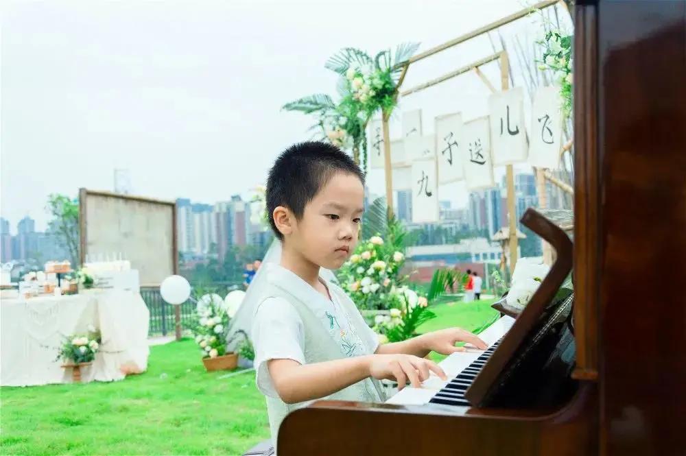 园区速递｜他们毕业了，我们看哭了……