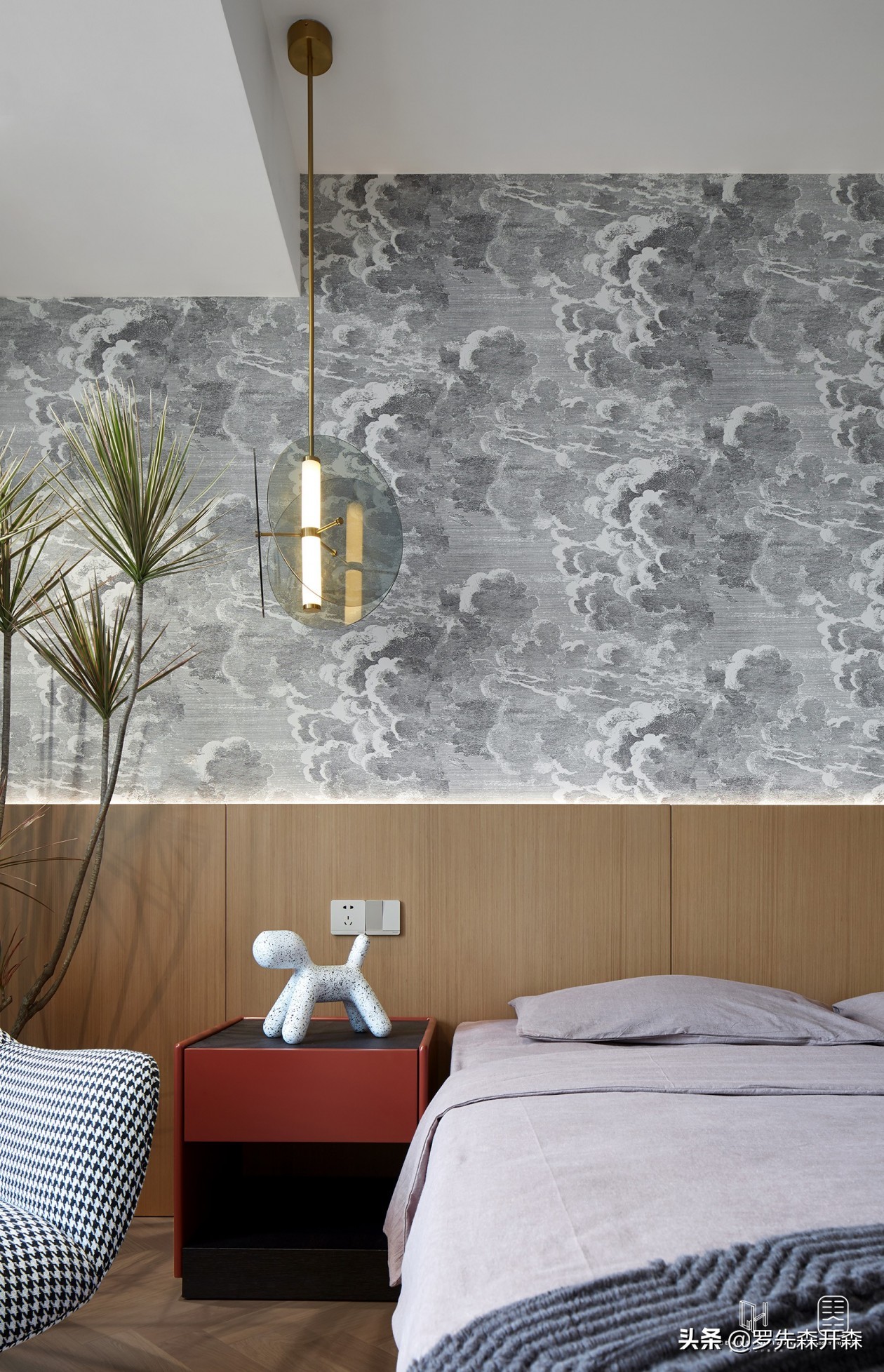 抛弃华丽的套路，以极简的走心唤醒柔情