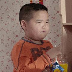 默默哭的表情包,哭得很伤心的可爱表情包