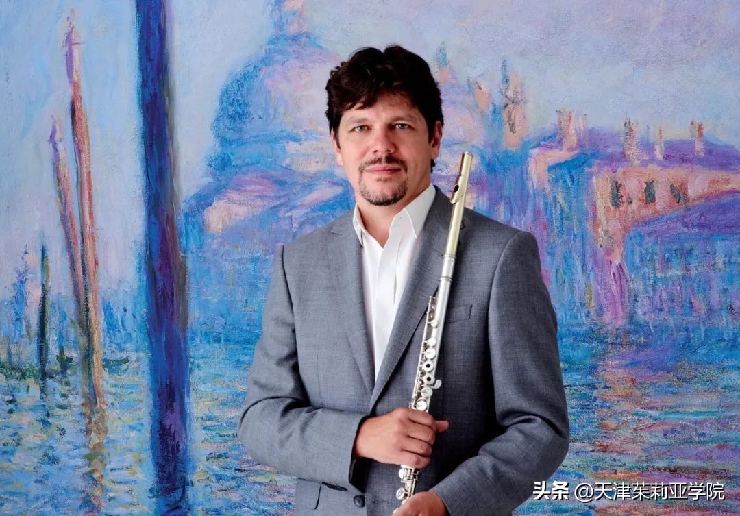 教师人物速写临摹,教师形象速写